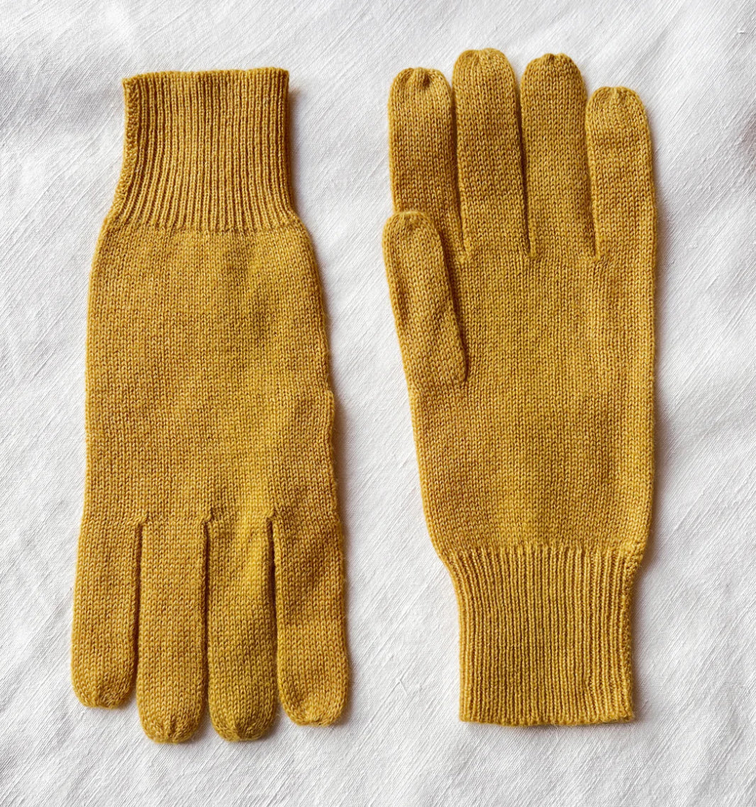 Aura Que Dev Gloves