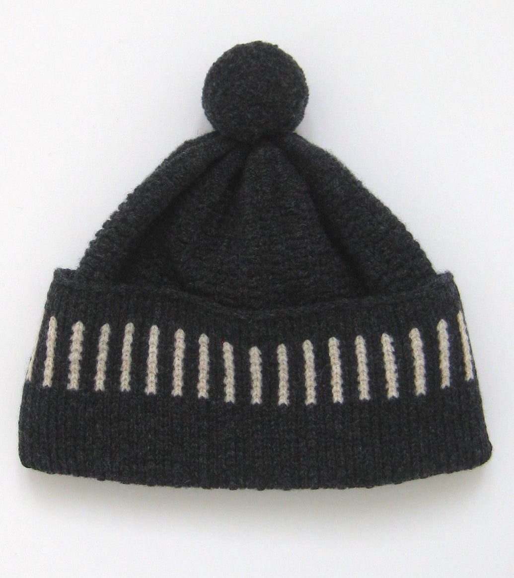 Kate Jones hat - Bobble