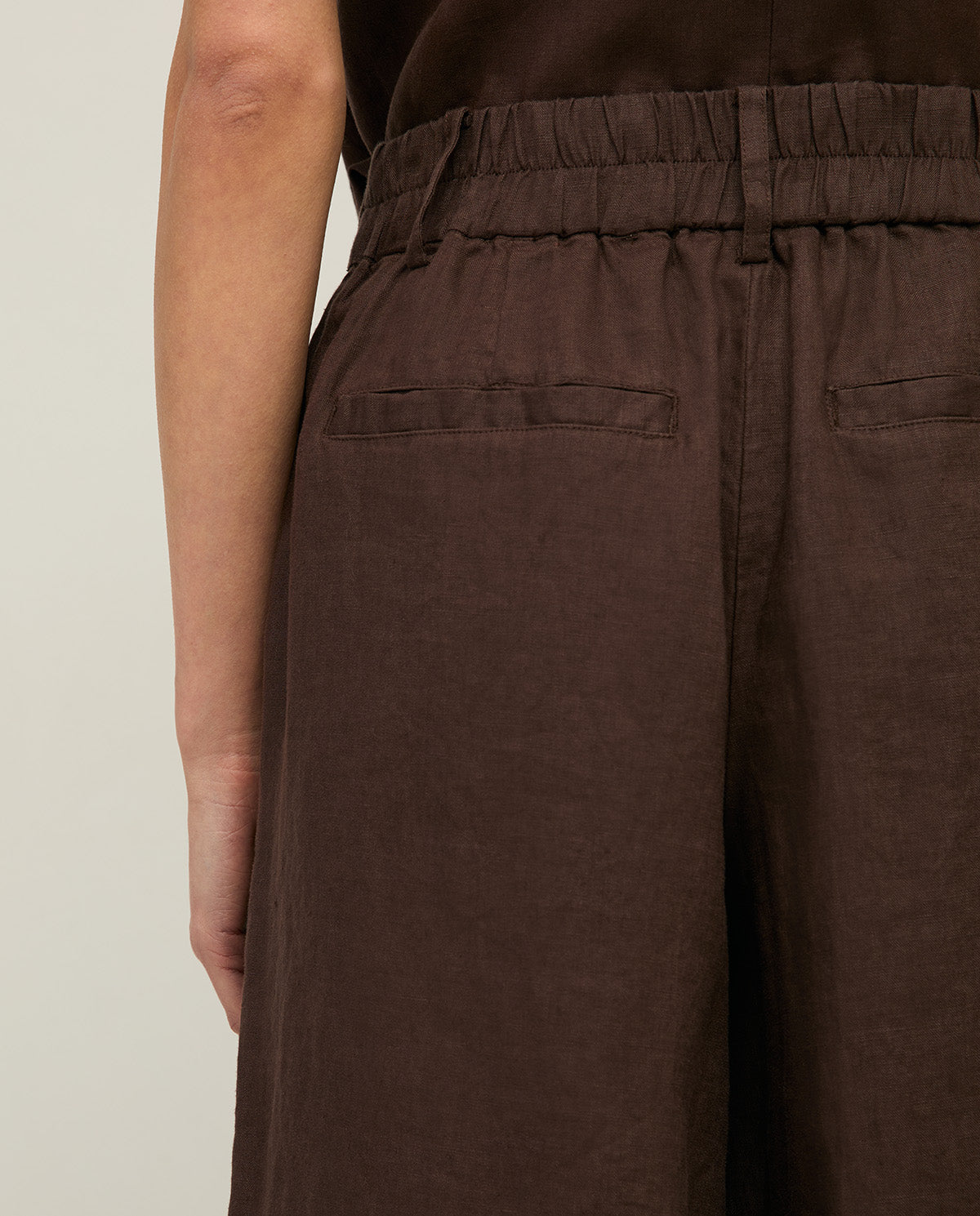 YERSE SS26 Rita Linen Shorts Chocolate