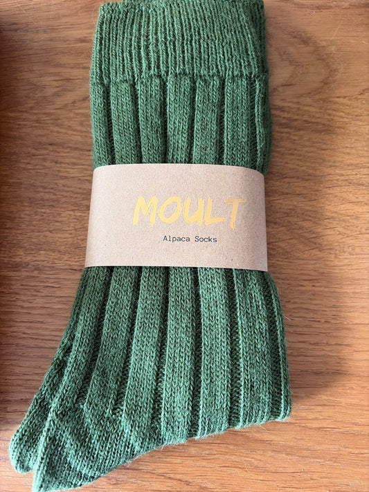 Moult Alpaca socks Hunter green