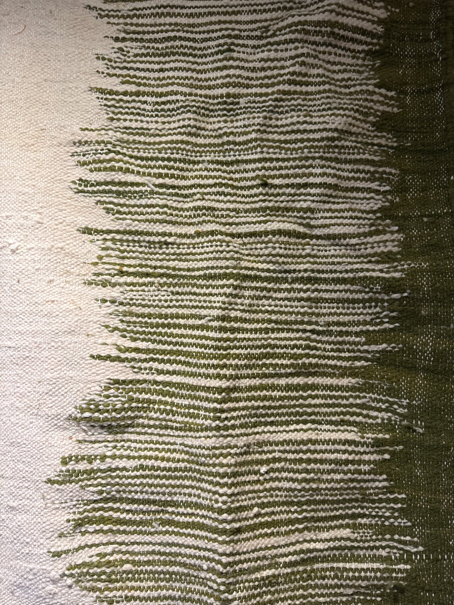 MAROC Vintage Green and white rug