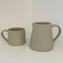 Load image into Gallery viewer, Afroart Rhea coffee cup - beige
