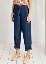 Load image into Gallery viewer, Bonte Nieve Trouser Barrel Leg Jean
