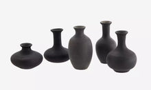 Load image into Gallery viewer, Madam Stoltz mini terracotta vases
