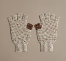 Load image into Gallery viewer, ROVE Fingerless Gloves
