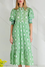 Load image into Gallery viewer, Bonte Loane Dress Apple Green
