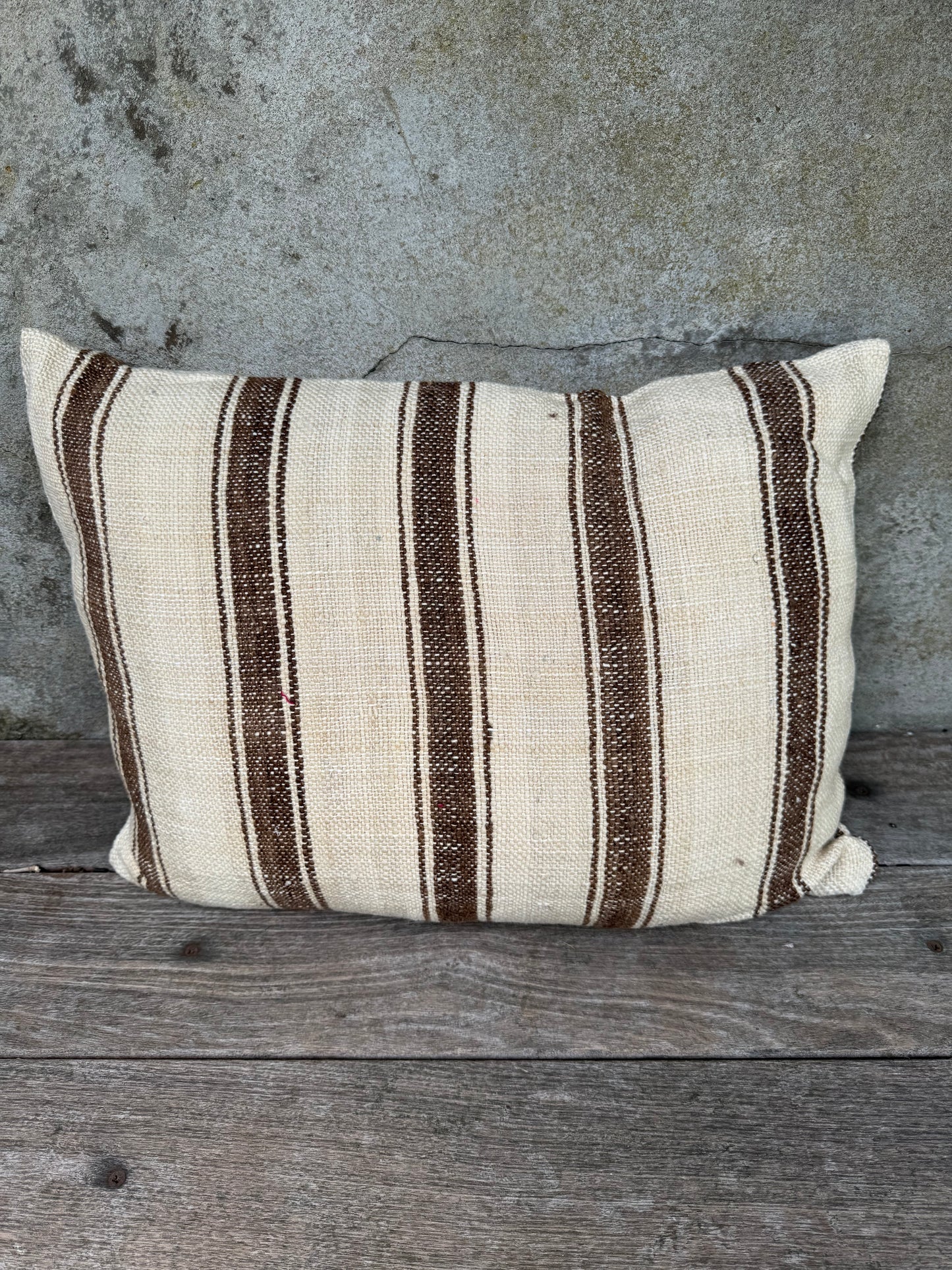 MAROC VINTAGE TEXTILES Wool Cushion - varied sizes