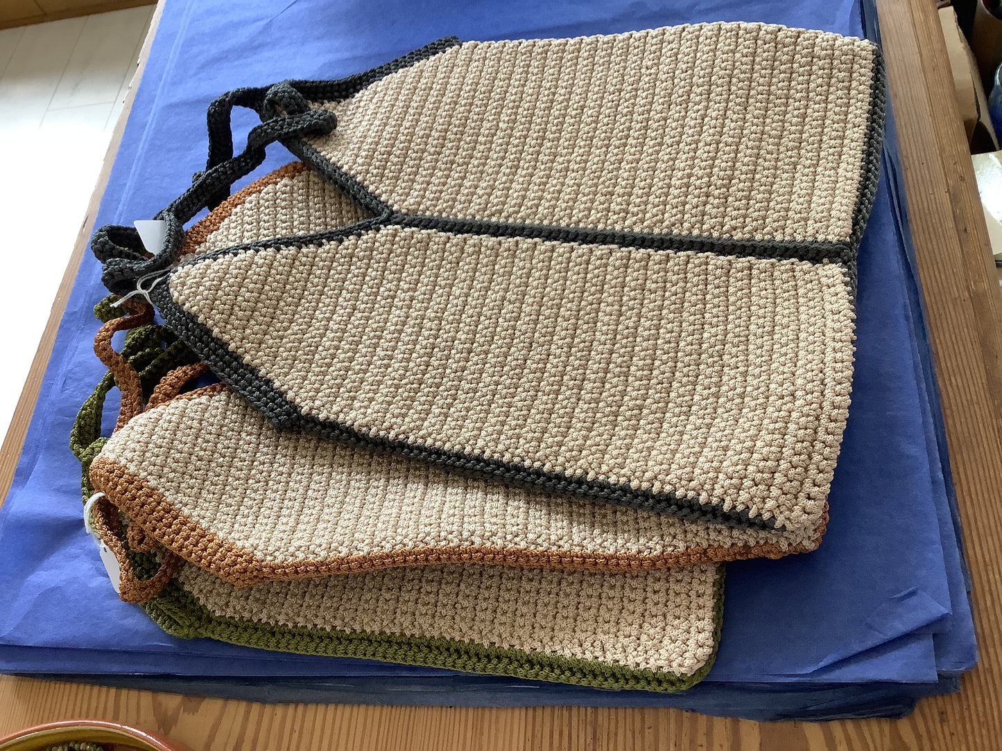 Crochet tote