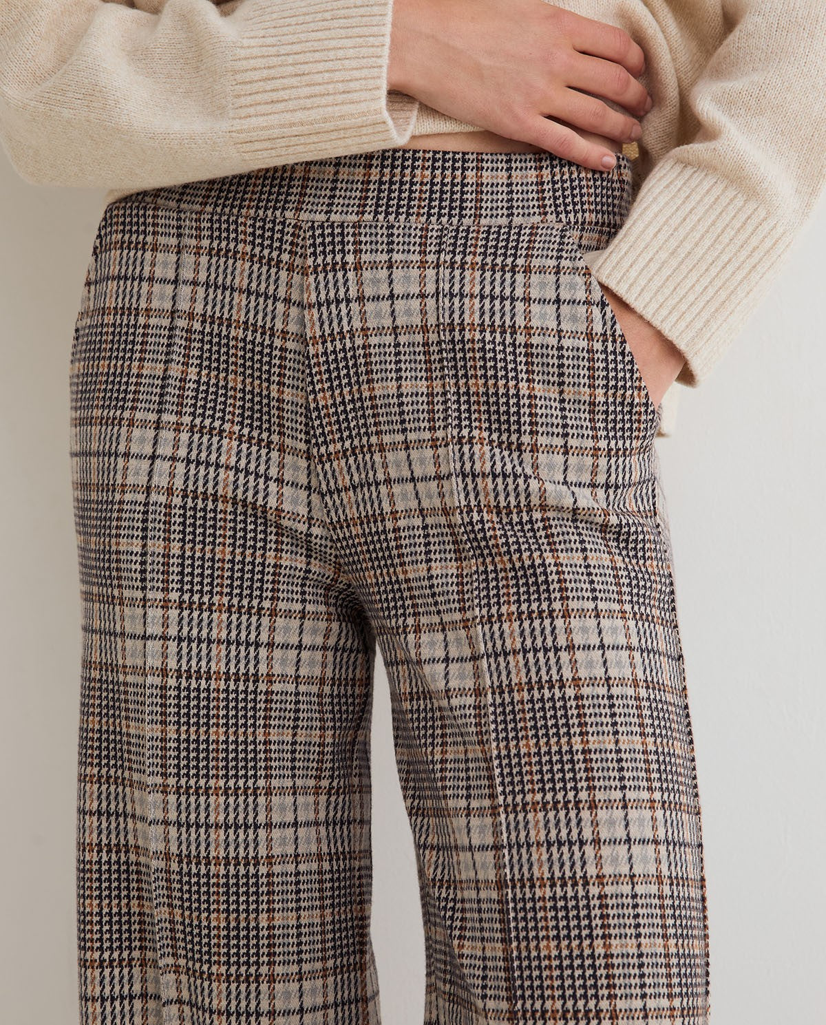 YERSE AW26 Wide-Leg Trousers Beige Checks 45422