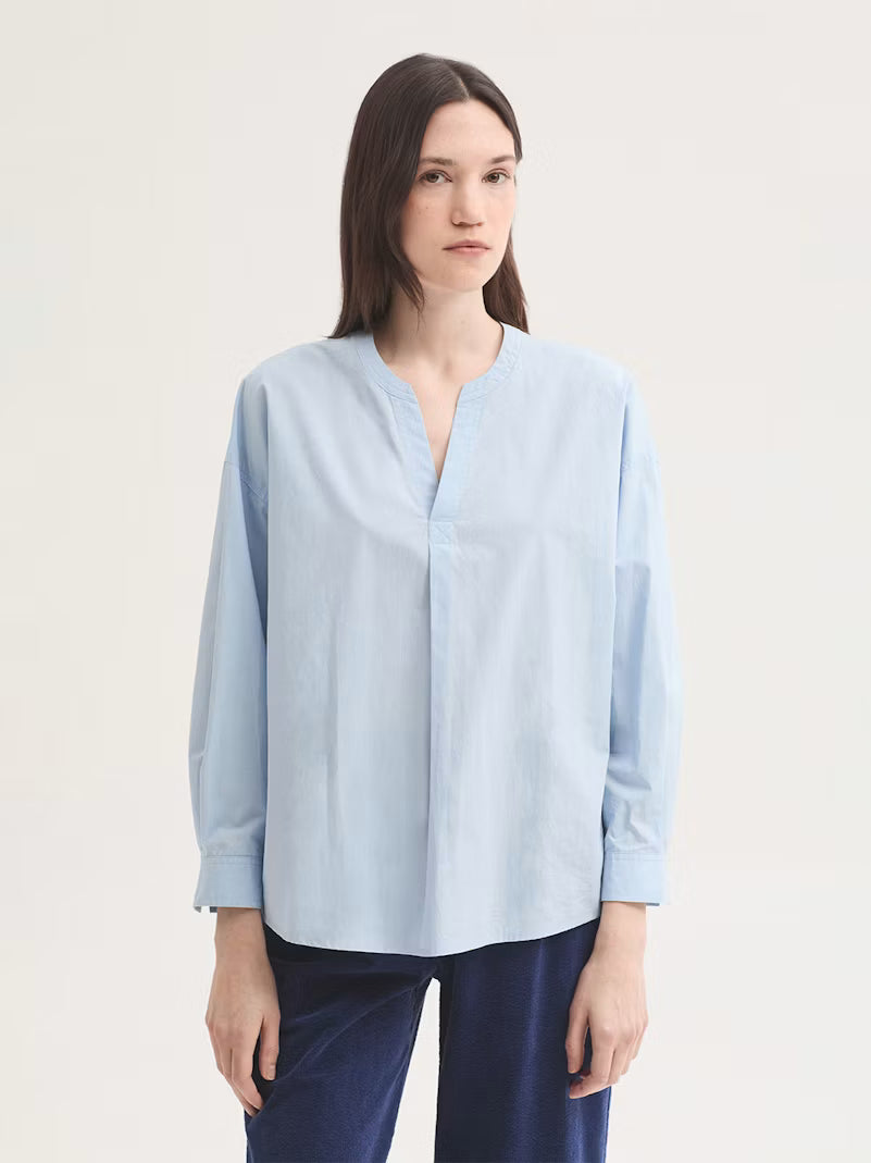 Nice things AW26 Oversized poplin top, Light blue