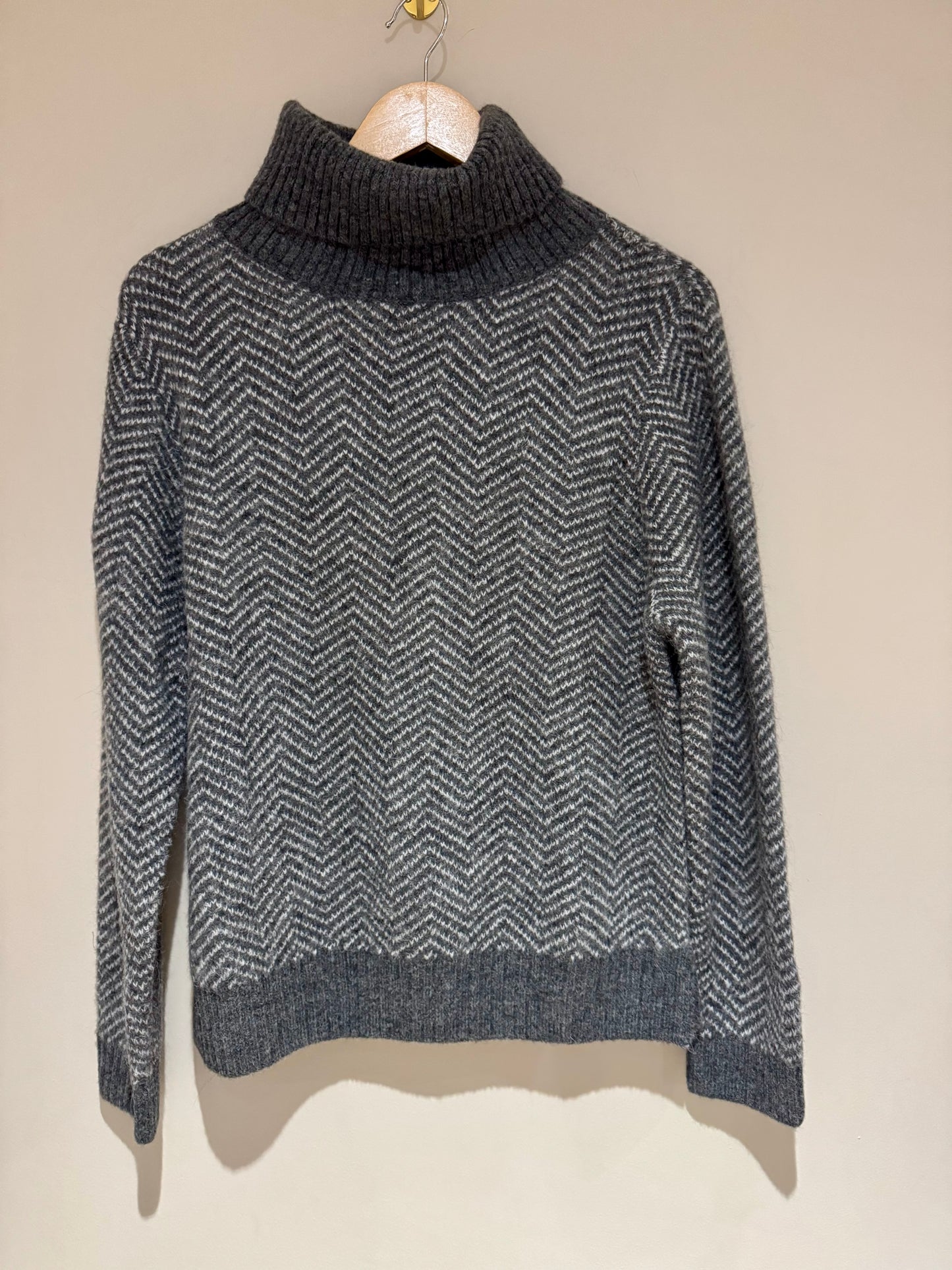 Yerse AW25 Herringbone Jumper