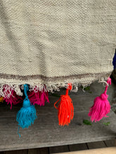 Load image into Gallery viewer, MAROC Vintage Berber Textile CREAM BROWN BRIGHT TASSELS
