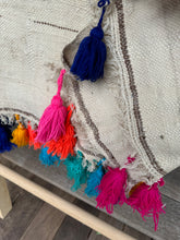 Load image into Gallery viewer, MAROC Vintage Berber Textile CREAM BROWN BRIGHT TASSELS
