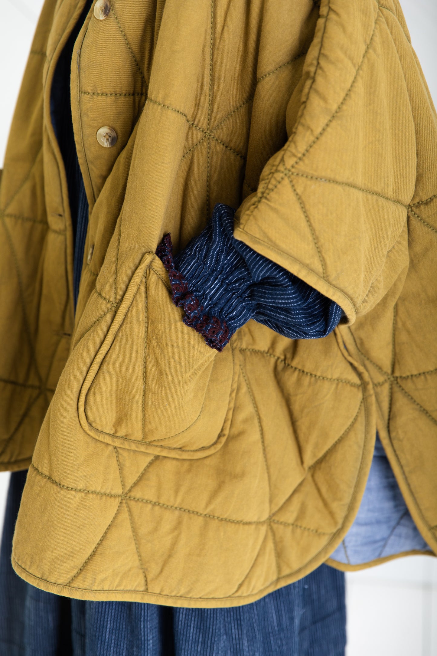 Bonte Kiki Cape Olive AW25