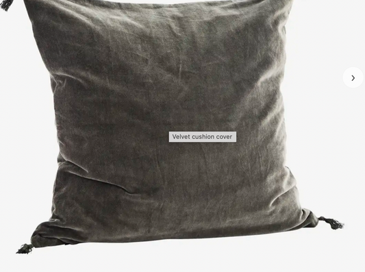 Madam Stoltz Velvet cushion cover