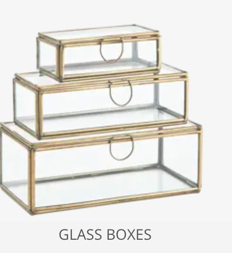 Madam Stoltz Glass Box