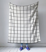 Load image into Gallery viewer, Sophie Home Throw, Grid Black
