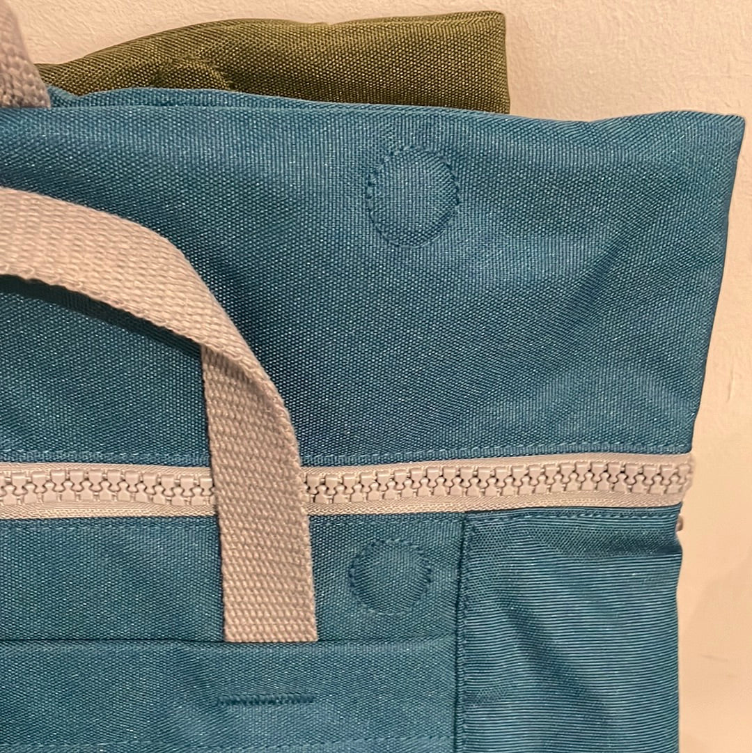 ROKA Finchley A Recycled Canvas Medium