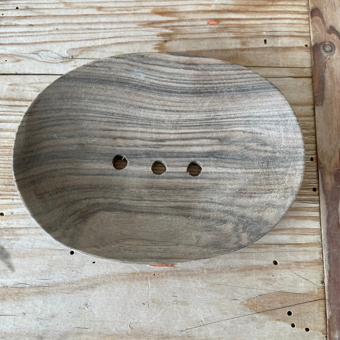 MAROC WOOD Walnut wood soap dish